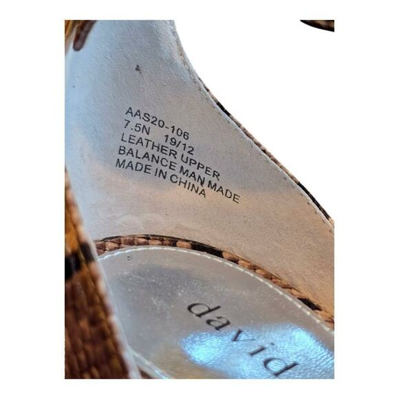 David Tate Womens Adeline Ankle Pointe Toe Block Heels Snake Print 7.5N - Picture 9 of 9